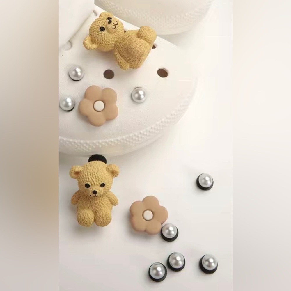 12pc Bear & Faux Pearl Croc Charms